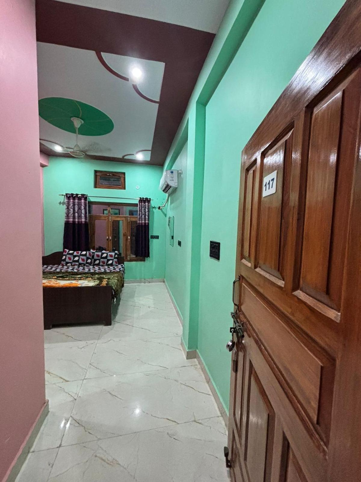 Chandrika Palace 500 Meter From Ayodhya Railway And Ram Mandir Exterior photo